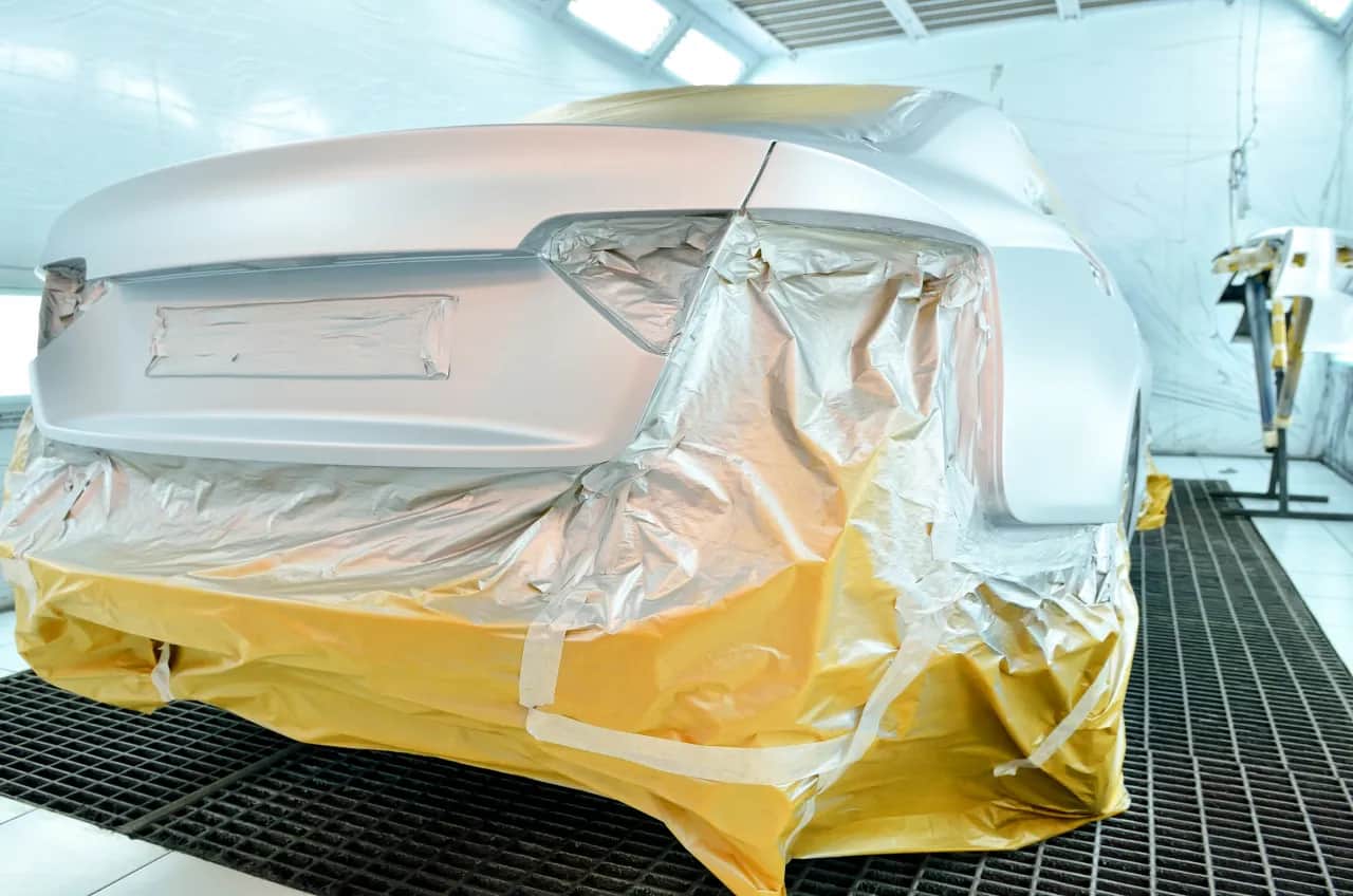 Lakierowanie samochodu samemu? Kompletna checklista i poradnik!